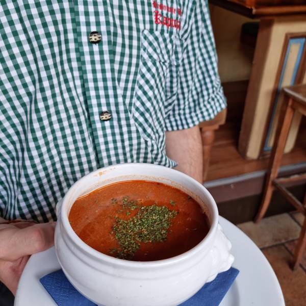 zuppa di gulasch #bavarese #rivadelgarda #ristorantekapuziner 